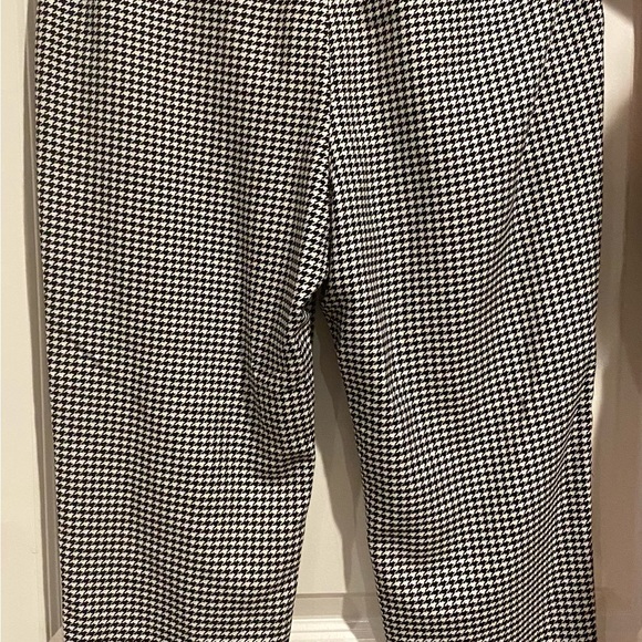 Wildfang Empower Pant in Houndstooth - Picture 3 of 4